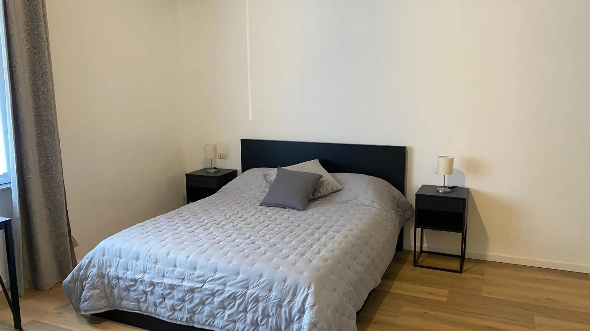 Grey House Apartment Milan